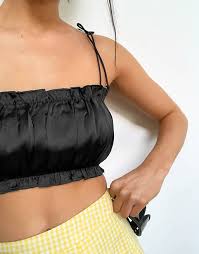 4.5 out of 5 stars 1,552. Reclaimed Vintage Inspired Ruched Spaghetti Strap Crop Top In Black Asos