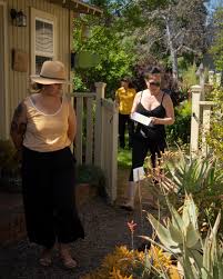 Dedicated concierge and security features ensure that every detail of daily life is taken care of. South Pasadena Beautiful Garden Tour Residents Opened Their Homes For Annual Showcase The South Pasadenan South Pasadena News