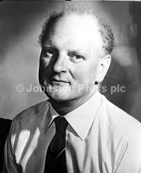 22620875-Caroline Hogg murder enquiry, July 1983: Detective Chief  Superintendent Brian Cunningham and right Northumbria s Assistant Chief  Constable Hector Clark brief the Press.