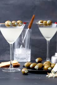 We did not find results for: How To Make A Dirty Martini Delallo