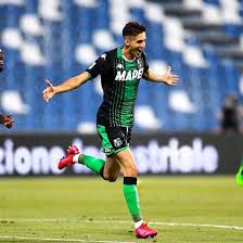 Daha sonra ise 29 mayıs 2018 tarihinde rapid wien ile 3 yıllık anlaşmaya imza attı. Italya Da Bir Turk Firtinasi Esiyor Mert Muldur Futbol