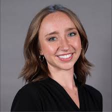 2 years really do fly by. Tonight marked my very last newscast at KEZI 9.  Those who have known me for a while know that I've wanted to pursue  journalism since I