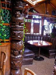 Tiki Totem With Images Tiki Totem Tiki Lounge Tiki Art