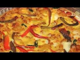 Controllare comunque la cottura, che dipende anche dalla qualità delle patate e dal loro spessore. Frittata Al Forno Di Patate E Peperoni Con Fette Alla Mozzarella Youtube