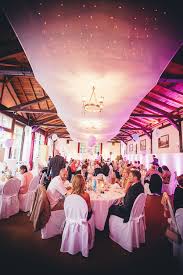 With a sizeable castle and old town, the thermal springs and a casino frequented by kings, as well as its present highest per capita wealth in all of germany. Hochzeit In Bad Homburg Alea Horst Hochzeitsfotograf In Limburg Und Rhein Main