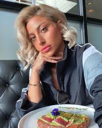 Catherine Cage (@cage_catherine)