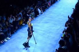 Mama Cax Amputee Model And Disability Activist Dies At 30 Amputee Model How To Feel Beautiful Amputee