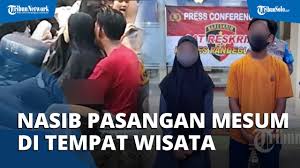Pemandian cikoromoy masuk ke dalam target kunjungan setelah menemukan nama ini dalam suatu pencarian di mesin pencari google saat perjalanan pulang ke jakarta setelah mengunjungi karang bolong.nama ci merupakan kata yang lazim dipakai di daerah jawa barat untuk nama tempat atau sungai, seperti citarum, cibaduyut, ciroyom dan cihampelas. Video Asusilanya Di Pemandian Cikoromoy Viral Ini Nasib Pasangan Sejoli Terancam 2 Tahun Penjara Tribun Video