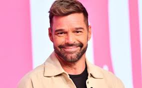 Ricky Martin spricht offen über die Erziehung seiner Kinder: "Damit muss  man sehr vorsichtig sein"
