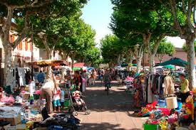 De la cave au grenier, en passant par la cuisine et les chambres à coucher, rien ne nous échappe. Agenda Brocante Vide Grenier Puces Le Calendrier Brocabrac
