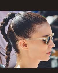 모스콧 렘토쉬 “플레쉬” 극소량 입고!! 안재홍씨가 예능방송에서 착샷이 나온뒤 엄청난 품절대란을 일으켰죠. 문의가 엄청 많았지만 아쉽게  한정제품이라 갖지 못한 분들이 많았습니다. 이번에도 정말 극! 소량으로 입고 되었으니 매장으로 바로 방문하시는게 좋을듯 하네요😂