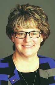 Carol Goetsch's Instagram, Twitter & Facebook