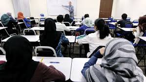 Peluang menjadi pensyarah politeknik dan rujukan kerja kerajaan facebook. Hubungi Pelajar Terbangun Lambat Untuk Masuk Kelas Cara Lembut Pensyarah Ini Dipuji Ramai