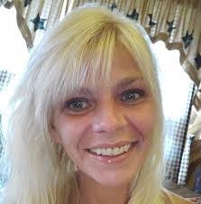 Lorrie Mccabe's Instagram, Twitter & Facebook