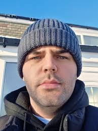 So.... the other day I shaved my beard off Bit of a Britney Spears moment..  was getting