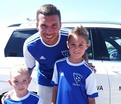 Łukasz podolski w wywiadzie dla bild wyraził niezadowolenie ze swojej sytuacji w bayernie monachium. Lukasz Podolski Z Wizyta W Fa Plonsk