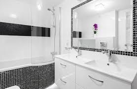 Wir bieten auch verwandte artikel über platzsparende badewanne und dusche wie innenarchitektur, außendesign, landschaftsarchitektur, luxuslebensstil und mehr. Dusch Badewanne Badewannen Mit Integrierter Dusche Kombiniert