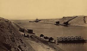 Suezkanalen oc:canal de suèz pl:kanał sueski pt:canal de suez ro:canalul suez simple:suez canal sk:suezský prieplav sl:sueški prekop sr:суецки канал sv:suezkanalen sw:mfereji wa suez th:คลองสุเ. Slyszeliscie Kiedy Wymyslono Przekop Kanalu Sueskiego Portal Informacyjny Zeglarski Info