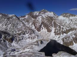 Born in leitza, nieve won the sixteenth stage of the 2010 vuelta a españa, shaking off four riders to win solo in the mountain finish at the alto de cotobello. Cuando El Viento Deja Nieve Helada En La Montana Montana Segura