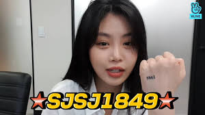 Discover images and videos about soojin from all over the world on we heart it. Eng Sub V Live G I Dle Soojin Talking About Tattoo On Her Hand Youtube