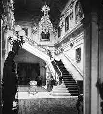 This Massive Mega Mansion On 65th Street Fifth Avenue Was The New York City Mansion Of Caroline Astor And Her Son Joh Mansions Grand Staircase John Jacob Astor