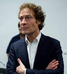 Perhaps you prefer to be in front of or behind the camera; Jeroen Overbeek Wikipedia
