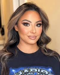 Brianna Ford's Instagram, Twitter & Facebook