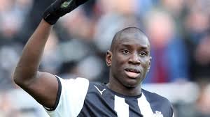 Demba ba, newcastle upon tyne, united kingdom. Newcastle Striker Demba Ba Agrees To Twitter Bet With Manchester United Fan That He Ll Score The Winner Against Manchester City Mirror Online