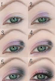 Yeux bleus océan, bleu transparent, profond. Idee Couleur Coiffure Femme 2017 2018 Tuto Maquillage Yeux Bleus Fard A Paupieres En Rose Pale Et Gris Vogue Tunisie Maroc Algerie Magazine Fashion Luxe Inspiration Et People