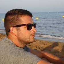 Dennis Eggen's Instagram, Twitter & Facebook