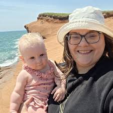 The beauty of Switzerland 🇨🇭💚💚 Photo by: Max Rive