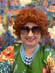 Who is going to Dr. Manilow's class in Grand Rapids?