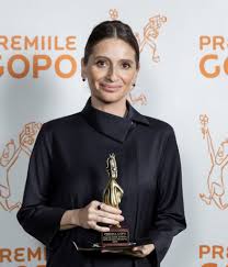 Cele mai bune filme europene nominalizate la premiile gopo 2021 se văd gratuit pe tiff unlimited pe 18 și 19 iunie. CaÈ™tigÄƒtorii Premiilor Gopo 2020 Revista Biz Prima Revista De Afaceri Din Romania