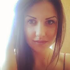 Melissa Howarth (@MelissaHowarth1)