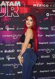 JESSICA SODI👑💋🍑🍀 on X: Me tomaron esta foto y me gusto mucho cómo me  veo 🥰🥰 @ViveLalexpo #CDMX #pelirroja t.coDJreqtqXrr  X