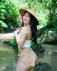 permisi numpang nyangkul btw ada video terbaru ku nih di youtube ku intan  aninda yuk di check skrng juga 🥰