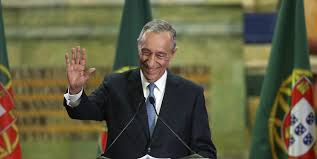 Professor catedrático de direito, jornalista e comentador político. Presidenciais 2021 Regiao Da Vitoria A Marcelo Rebelo De Sousa Verdadeiro Olhar