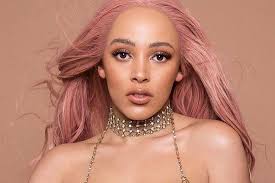 Doja cat has a reputation online of being problematic due to old homophobic tweets and controversial music subject matter. Doja Cat Biography Net Worth Age Parents Ethnicity Height Abtc