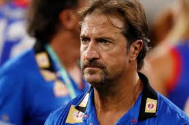 Western Bulldogs coach Luke Beveridge apologises to Tom Morris after tirade  in post-match press conference