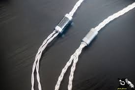 I gutted the working cords so that it would give it a flatter, more feminine look and feel. Diy Cables Braiding Video Essentials From The Interwebs Audio Primate