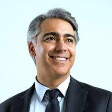 Candidato a la presidencia de chile para proteger y consolidar el cambio junto al proceso constituyente. Marco Enriquez Ominami Progresistas