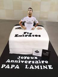 Le site dédié à la fête ! Poupee En Peluche Offrezvous Telephone Gateau Anniversaire Adidas Quartier Traduire Attribuer
