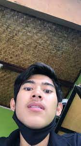 Dan yang satu ini namanya sarwono di panggil sisar sehari2 profesinya servis sambil. Edwin Gustiana Fan Ofc Acc In Pin Cogan Coganindo Coganbali Balinese Bali Local Cowok Ganteng Cowokganteng Fotografi Remaja Orang Lucu Fotografi