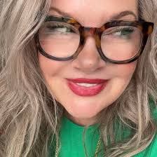 Marcy Witt's Instagram, Twitter & Facebook