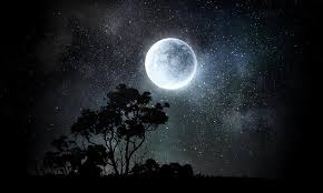 Cel mai bine este să vizitați observatorul (sau să priviți luna prin telescop) când este primul pătrar, atunci fiind observabil ușor relieful selenar datorită poziției favorabile a iluminării solare. LunÄƒ PlinÄƒ Ce Se IntamplÄƒ Pe PÄƒmant Cand Este LunÄƒ PlinÄƒ ExplicaÈ›ia Fenomenului Libertatea