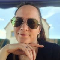 5 "Laura Schrank" profiles