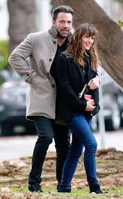 Owner of the second best chin in the world, director, actor, writer, producer and founder of. Ben Affleck Jennifer Garner Divorce Know The Secrets That Court Documents Revealed