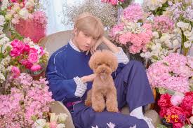 Txt plays with puppies and answering fan questions. Txt Unveils Adorable Photos Of Beomgyu With A Dog For Cat Dog Concept Photos