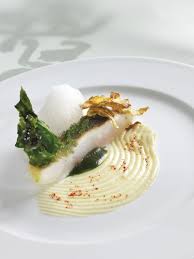 Bar De Ligne Demi Sel Artichauts Poivrade Algues Dulce Et Miso Thuries Gastronomie Magazine Recettes De Cuisine Gastronomie Cuisine Gastronomique