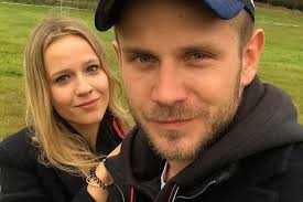 Teraz „świat i ludzie podaje, że. Antoni Krolikowski Wzial Potajemny Slub Z Katarzyna Dabrowska Fani Zwrocili Uwage Na Pewien Szczegol